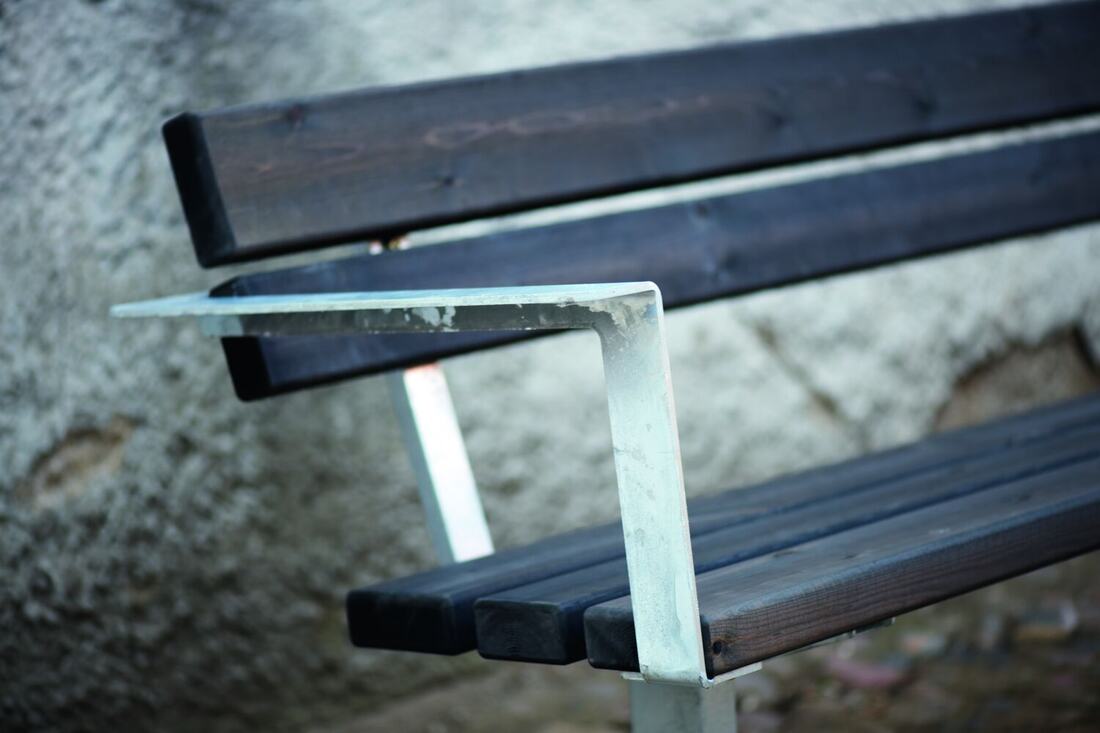 Table de pique-nique accessible en espace public